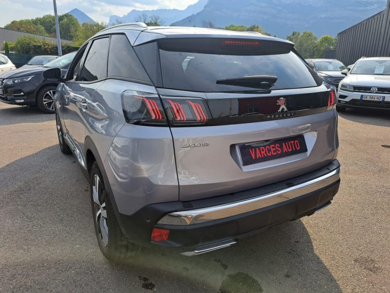 PEUGEOT 3008 2021