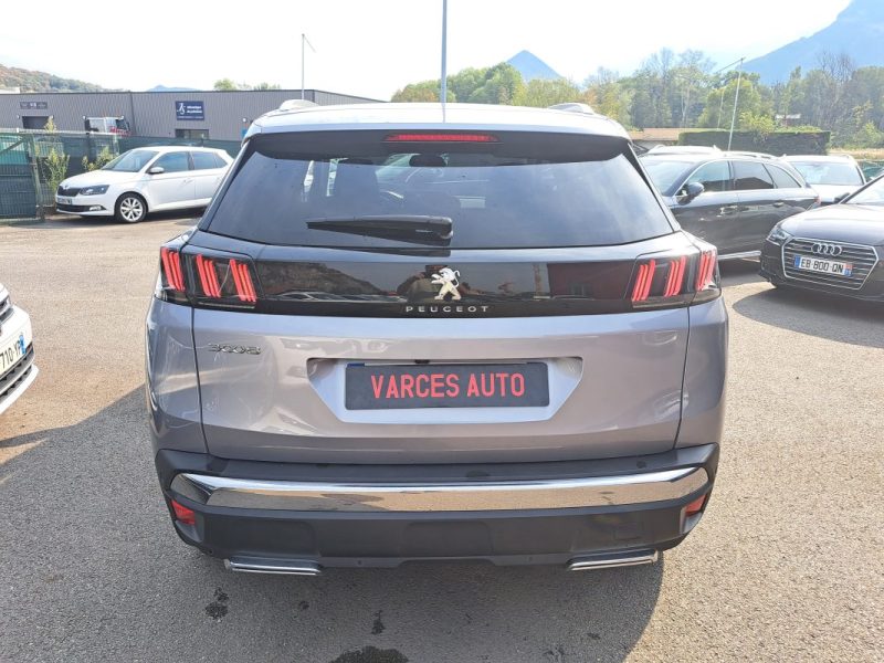 PEUGEOT 3008 2021