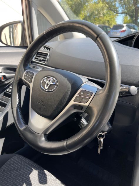 TOYOTA VERSO 2015
