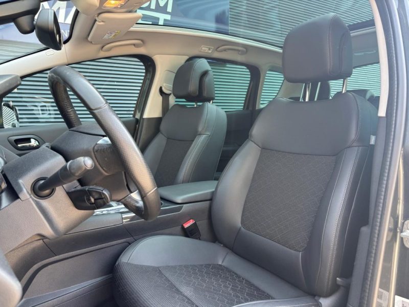 PEUGEOT 3008 1.6 THPE 156 FELINE