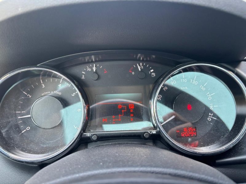 PEUGEOT 3008 1.6 THPE 156 FELINE