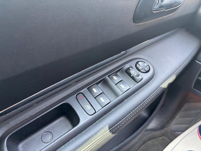 PEUGEOT 3008 1.6 THPE 156 FELINE