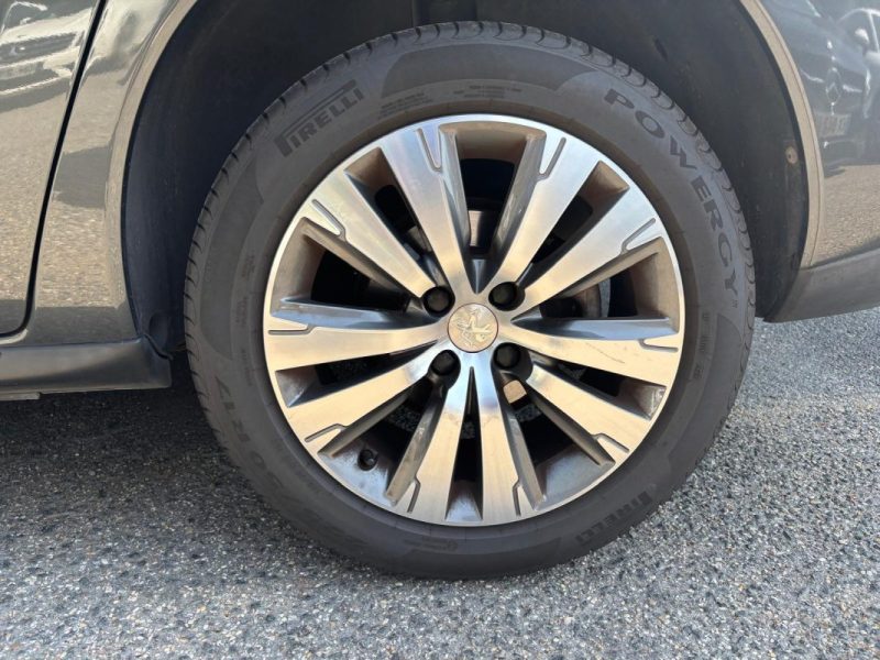 PEUGEOT 3008 1.6 THPE 156 FELINE