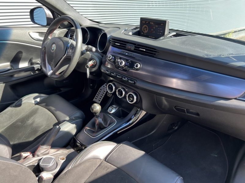 ALFA ROMEO GIULETTA QUADRIFOGLIO 1750 TBi 235cv Quadrifoglio Verde QV 