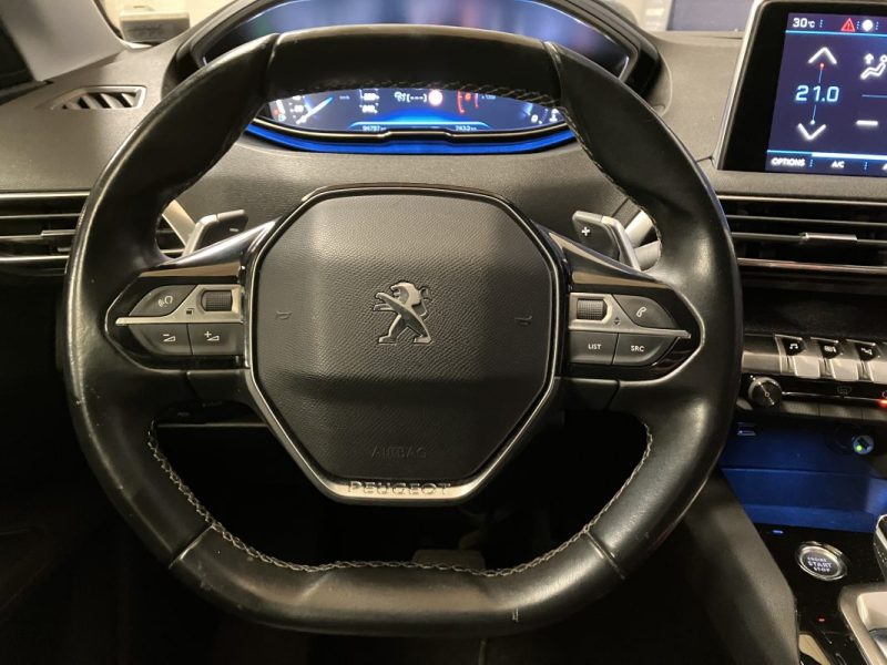 PEUGEOT 3008 1.5 BlueHDi 130ch Allure EAT8 94.000km Entretien Peugeot