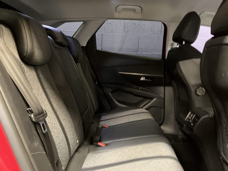 PEUGEOT 3008 1.5 BlueHDi 130ch Allure EAT8 94.000km Entretien Peugeot