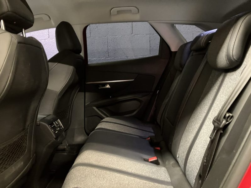 PEUGEOT 3008 1.5 BlueHDi 130ch Allure EAT8 94.000km Entretien Peugeot