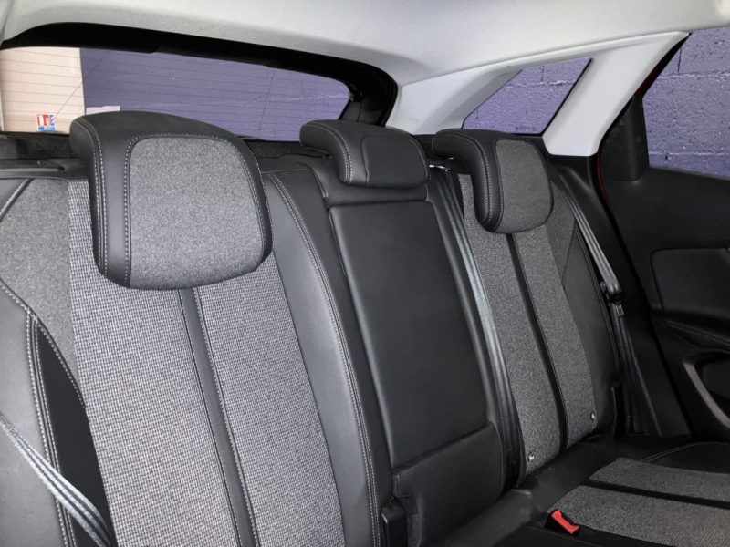 PEUGEOT 3008 1.5 BlueHDi 130ch Allure EAT8 94.000km Entretien Peugeot