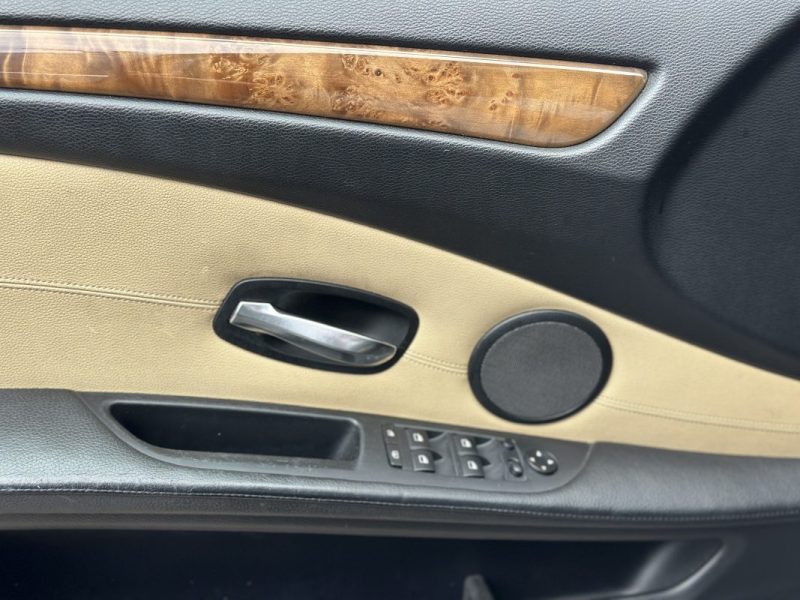 BMW SERIE 5 530d XDrive 235 CV Phase 2 / Paiement 4X ou 10X Possible