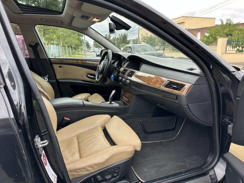 BMW SERIE 5 530d XDrive 235 CV Phase 2 / Paiement 4X ou 10X Possible