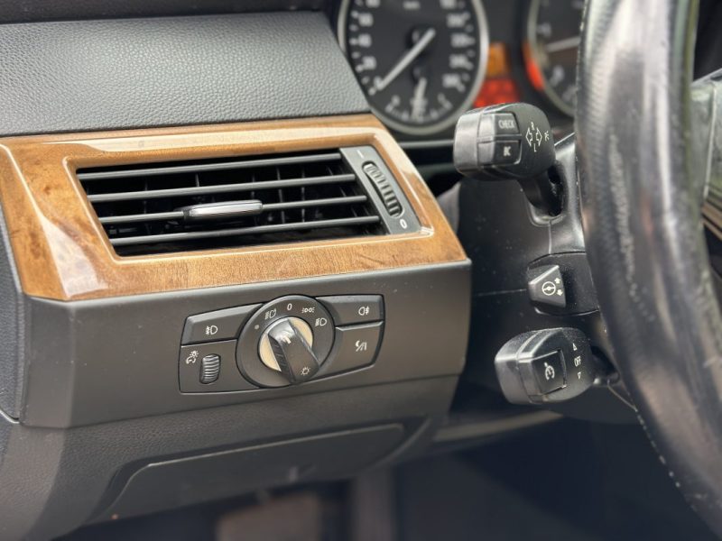 BMW SERIE 5 530d XDrive 235 CV Phase 2 / Paiement 4X ou 10X Possible