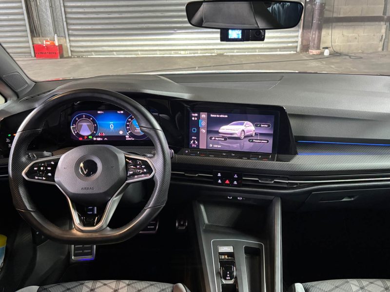 VOLKSWAGEN GOLF 2021