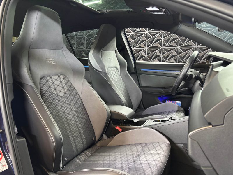 VOLKSWAGEN GOLF 2021