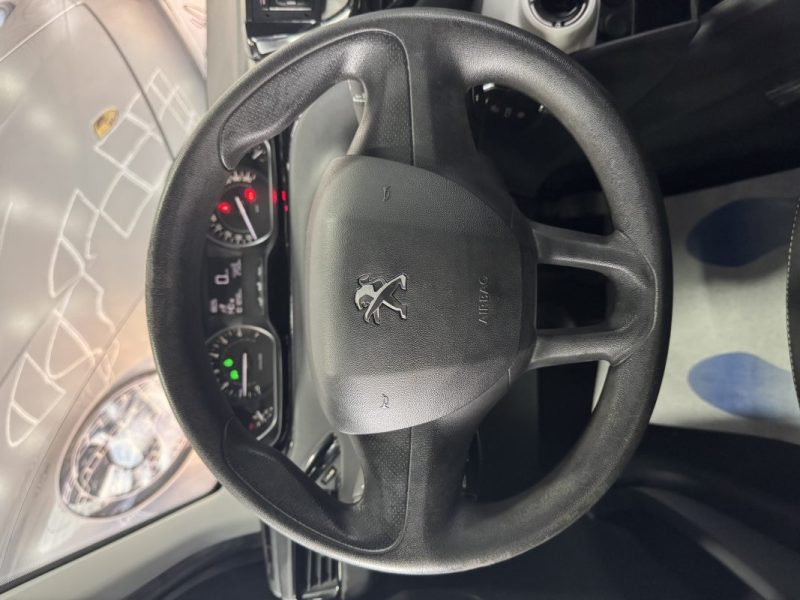 PEUGEOT 208 2018 1.2 PureTech 68ch E6.c Like 5p