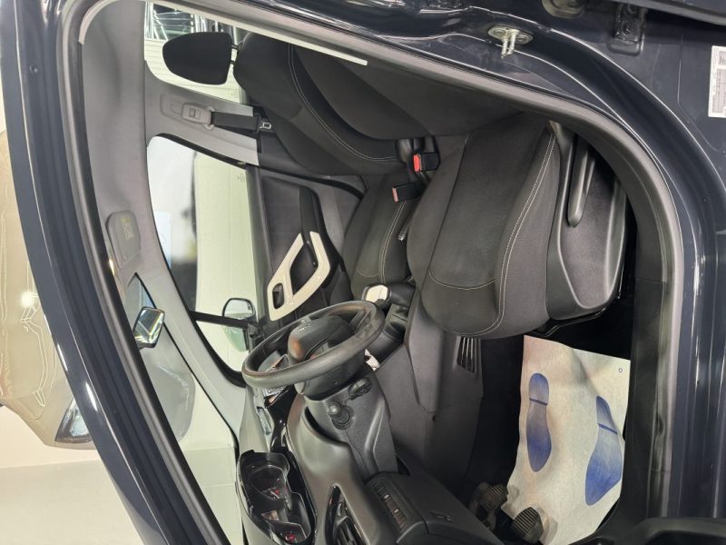 PEUGEOT 208 2018 1.2 PureTech 68ch E6.c Like 5p