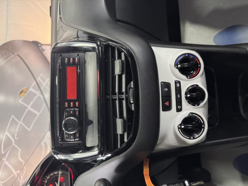 PEUGEOT 208 2018 1.2 PureTech 68ch E6.c Like 5p