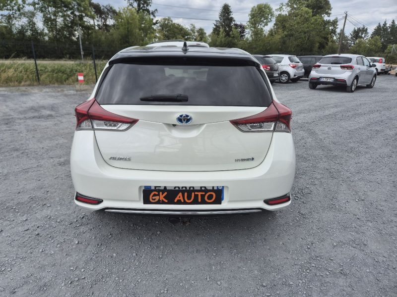 TOYOTA AURIS 2 1.8 EH 99CV 2018 114000 km 