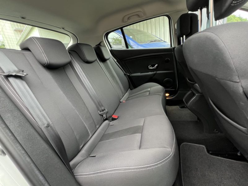 RENAULT MEGANE 3 III 1.5 DCI 110 Cv PREMIERE MAIN / BVM6 35 900 Kms CRIT AIR 2  - GARANTIE 1 AN