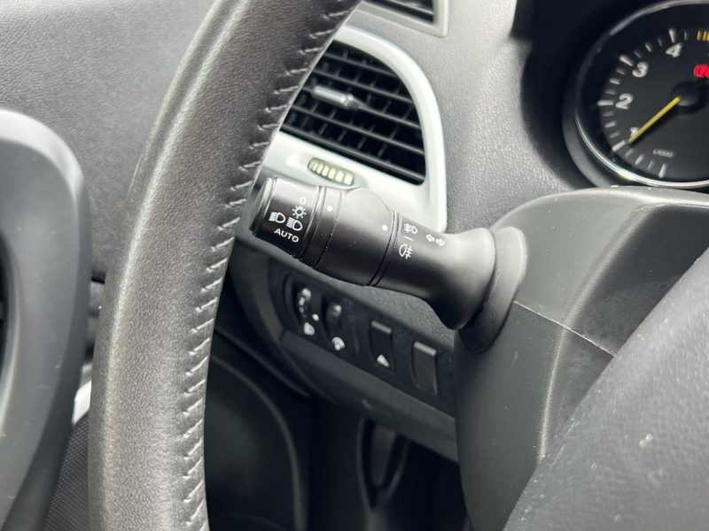 RENAULT MEGANE 3 III 1.5 DCI 110 Cv PREMIERE MAIN / BVM6 35 900 Kms CRIT AIR 2  - GARANTIE 1 AN