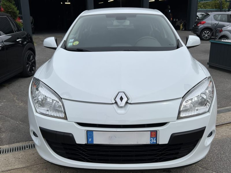 RENAULT MEGANE 3 III 1.5 DCI 110 Cv PREMIERE MAIN / BVM6 35 900 Kms CRIT AIR 2  - GARANTIE 1 AN