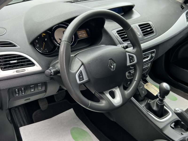 RENAULT MEGANE 3 III 1.5 DCI 110 Cv PREMIERE MAIN / BVM6 35 900 Kms CRIT AIR 2  - GARANTIE 1 AN