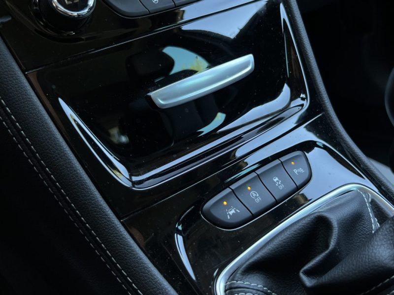 OPEL ASTRA 5 V 1.4 TURBO 125 1ERE MAIN APPLE & ANDROID INTERIEUR CUIR TOIT OUVRANT  - GARANTIE 1 AN