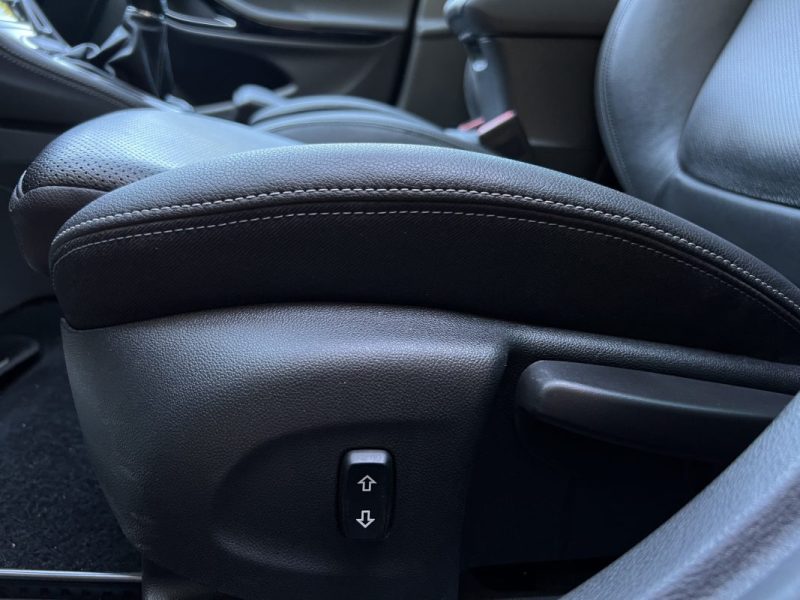 OPEL ASTRA 5 V 1.4 TURBO 125 1ERE MAIN APPLE & ANDROID INTERIEUR CUIR TOIT OUVRANT  - GARANTIE 1 AN