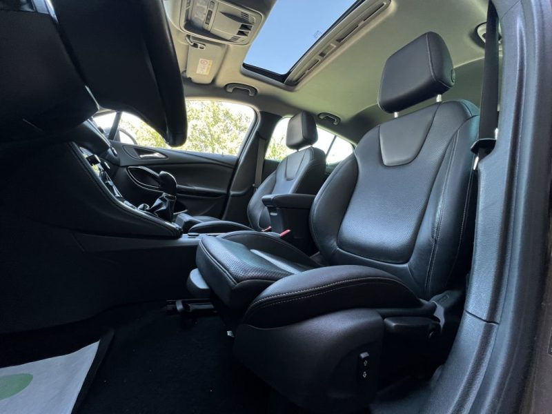 OPEL ASTRA 5 V 1.4 TURBO 125 1ERE MAIN APPLE & ANDROID INTERIEUR CUIR TOIT OUVRANT  - GARANTIE 1 AN