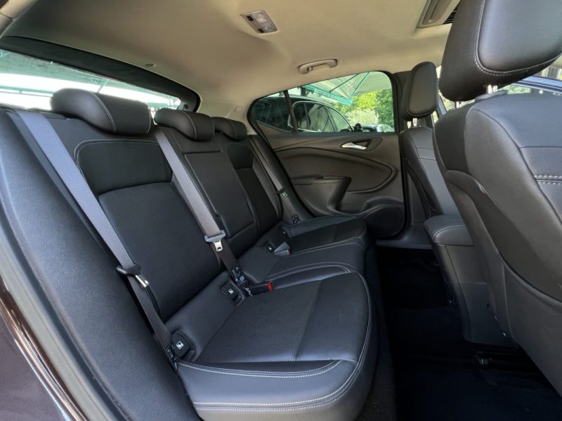 OPEL ASTRA 5 V 1.4 TURBO 125 1ERE MAIN APPLE & ANDROID INTERIEUR CUIR TOIT OUVRANT  - GARANTIE 1 AN