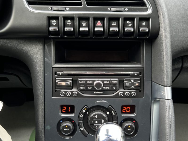 PEUGEOT 3008 PHASE 2 ALLURE 1.6 THP 165 Cv 1ERE MAIN 14 100 Km BOITE AUTO CRIT AIR 1 - GARANTIE 1 AN