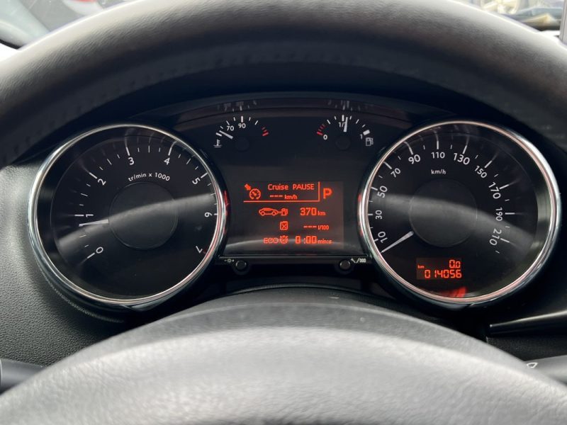 PEUGEOT 3008 PHASE 2 ALLURE 1.6 THP 165 Cv 1ERE MAIN 14 100 Km BOITE AUTO CRIT AIR 1 - GARANTIE 1 AN