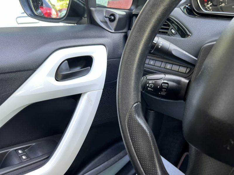 PEUGEOT 208  PHASE 2 II 1.0 68 Cv 5 PLACES / REGULATEUR LIMITEUR CRIT AIR 1 - GARANTIE 1 AN