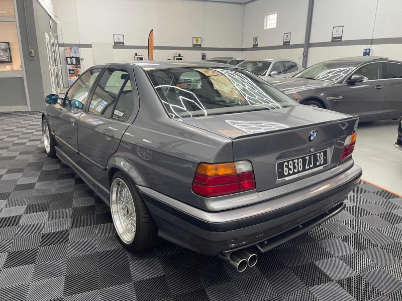 B.M.W. SERIE 3 1991