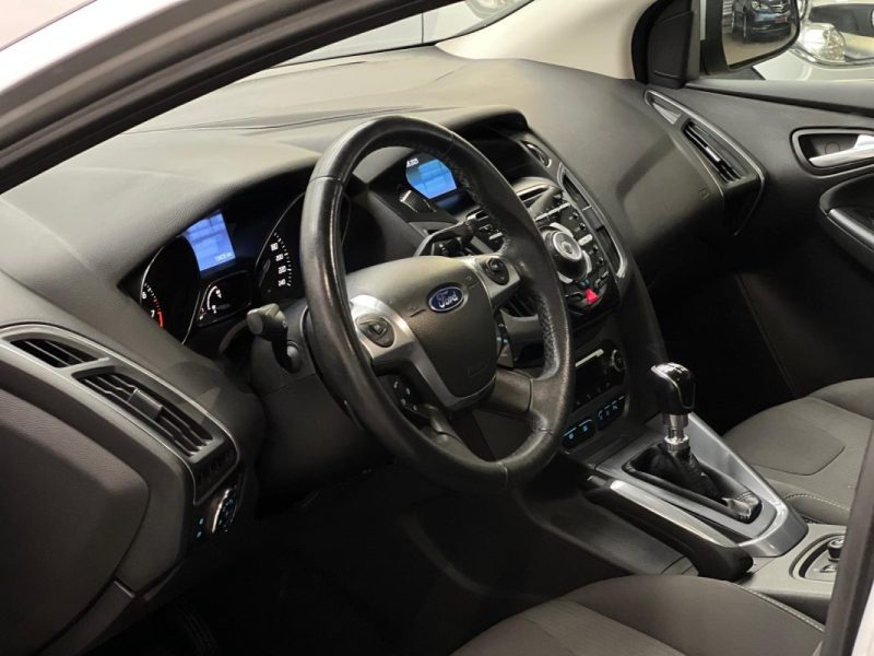 FORD FOCUS 1,6 EcoBoost 150CH Titanium