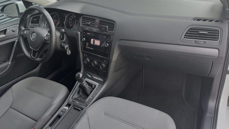 VOLKSWAGEN GOLF VII 1.6 TDI 115ch R-Line - Suivi Entretien Complet