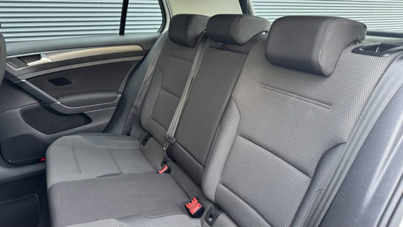 VOLKSWAGEN GOLF VII 1.6 TDI 115ch R-Line - Suivi Entretien Complet