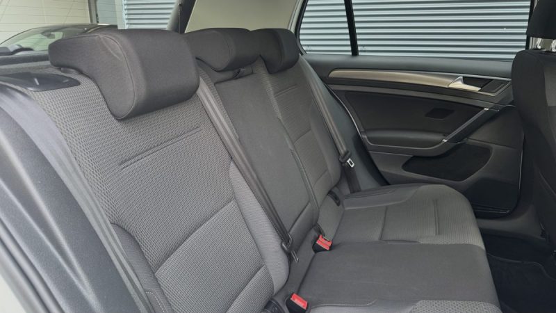 VOLKSWAGEN GOLF VII 1.6 TDI 115ch R-Line - Suivi Entretien Complet