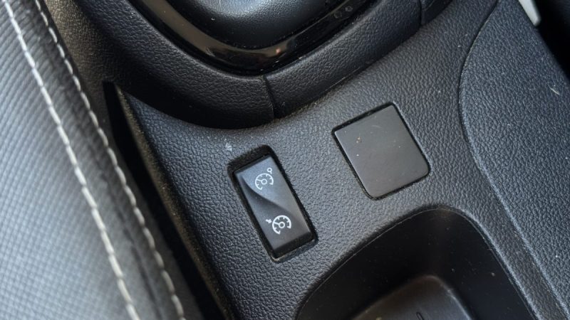 RENAULT CLIO IV 1.2 16v 75ch Trend 5p - 1ère main