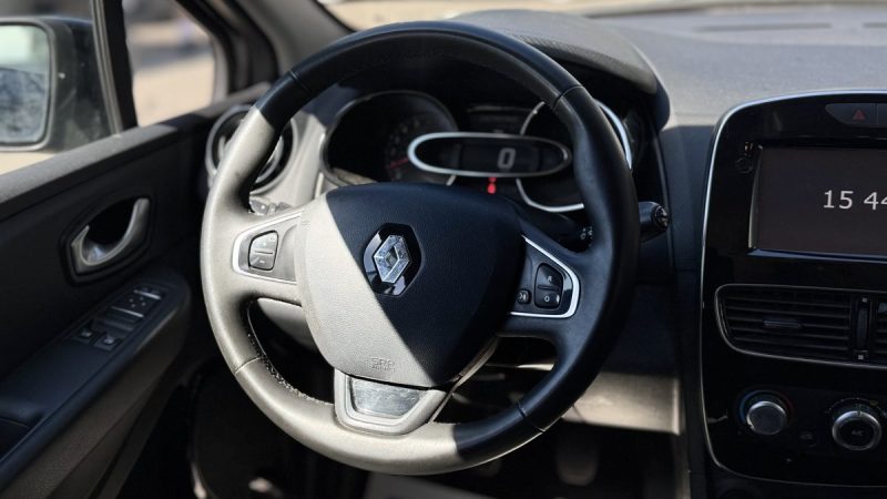 RENAULT CLIO IV 1.2 16v 75ch Trend 5p - 1ère main