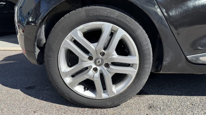 RENAULT CLIO IV 1.2 16v 75ch Trend 5p - 1ère main