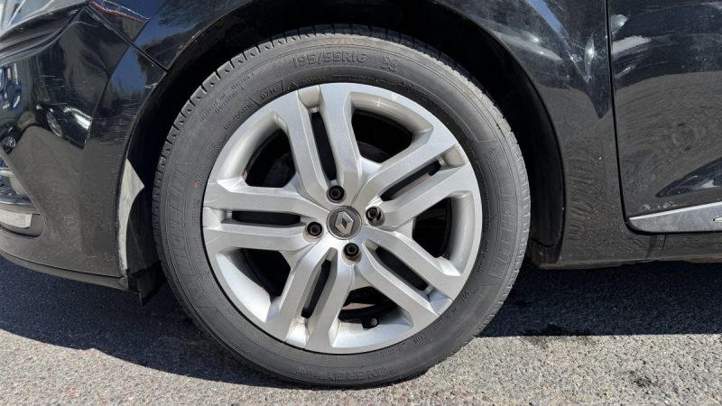 RENAULT CLIO IV 1.2 16v 75ch Trend 5p - 1ère main