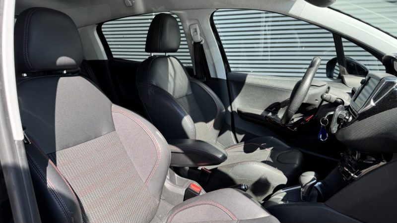 PEUGEOT 208 1.2 PureTech 110ch GT Line - Distribution ok
