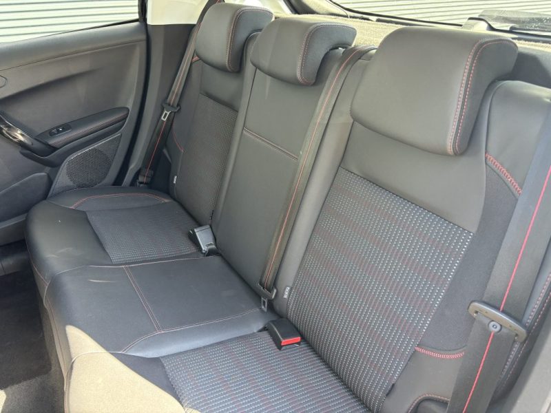 PEUGEOT 208 1.2 PureTech 110ch GT Line - Distribution ok