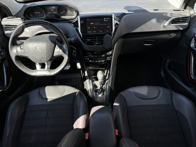 PEUGEOT 208 1.2 PureTech 110ch GT Line - Distribution ok