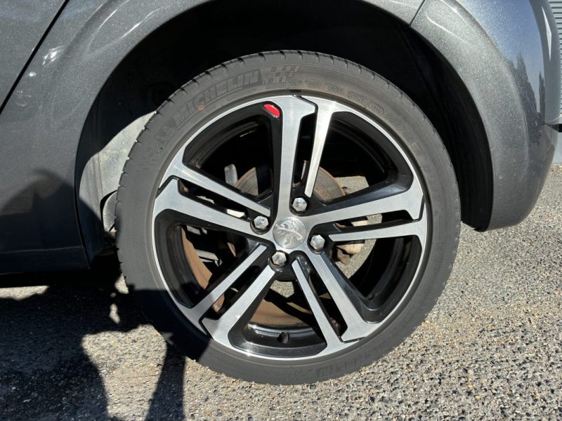 PEUGEOT 208 1.2 PureTech 110cv GT-Line 