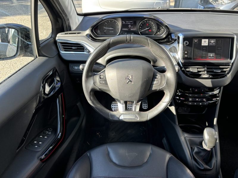 PEUGEOT 208 1.2 PureTech 110cv GT-Line 