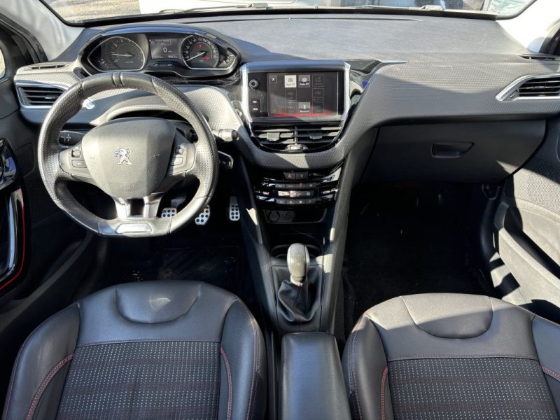 PEUGEOT 208 1.2 PureTech 110cv GT-Line 