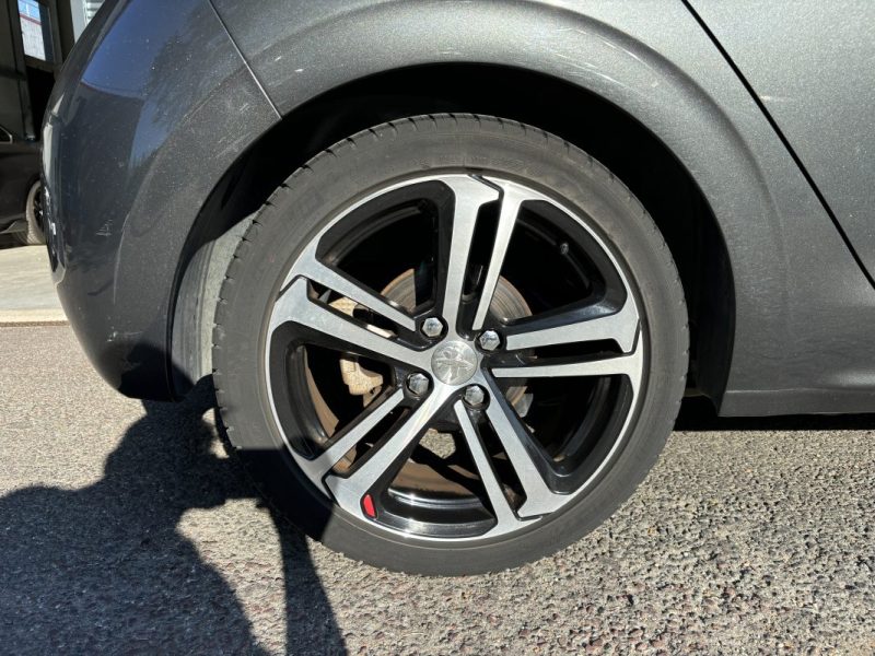 PEUGEOT 208 1.2 PureTech 110cv GT-Line 