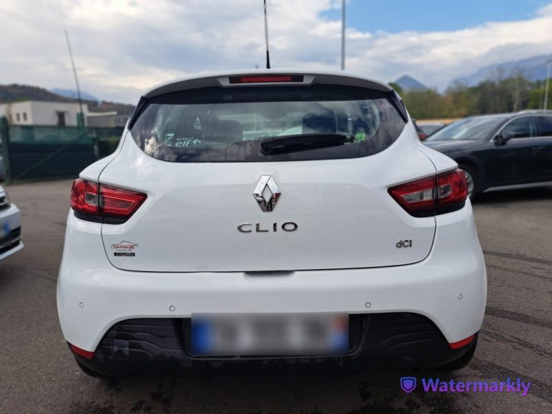 RENAULT CLIO 2015