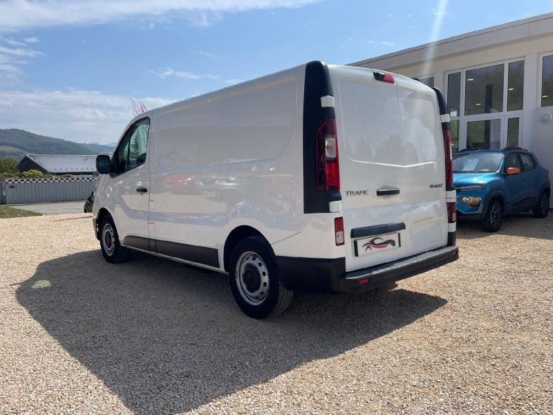 RENAULT Trafic L1 H1 - 3.0T 2.0 dCi 130ch